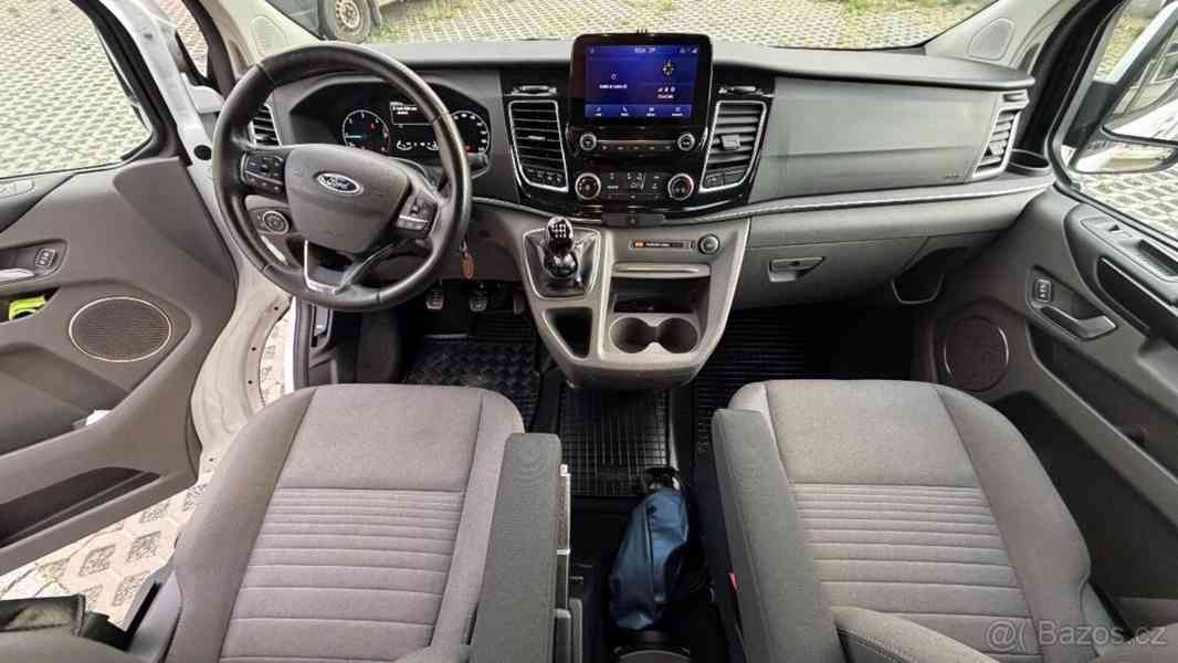 Ford Tourneo Custom 2,0   96kw L2 2021 - foto 13