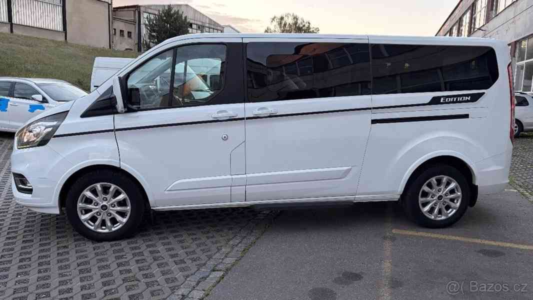 Ford Tourneo Custom 2,0   96kw L2 2021 - foto 7