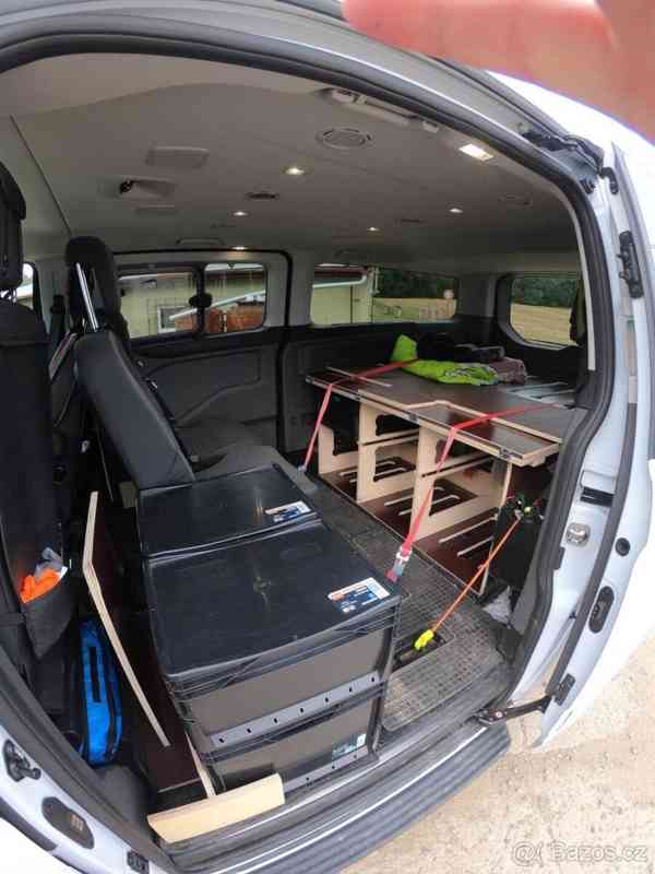 Ford Tourneo Custom 2,0   96kw L2 2021 - foto 16