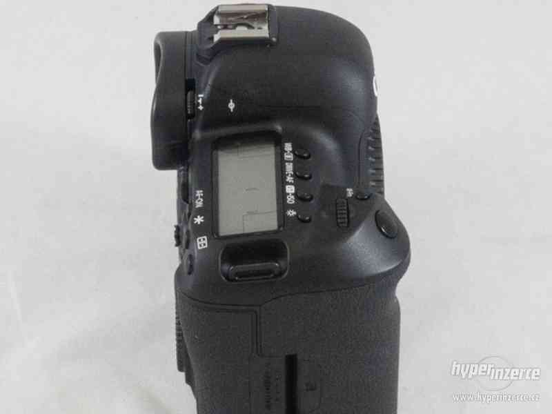 Canon EOS 5D Mark IV DSLR Camera with 24-105mm f/4L II Lens - foto 2