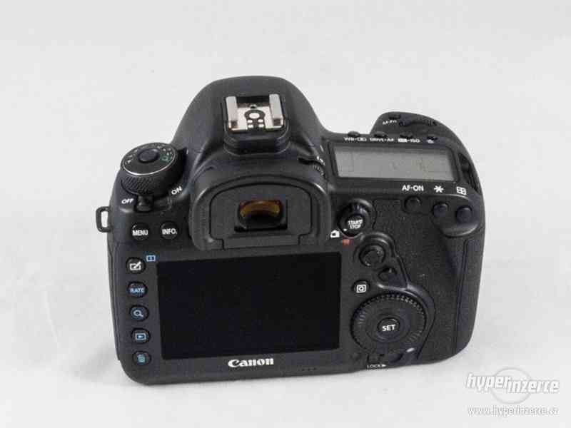 Canon EOS 5D Mark IV DSLR Camera with 24-105mm f/4L II Lens - foto 3