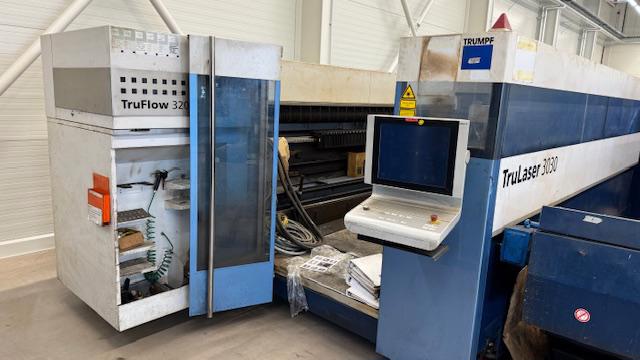 Laser TRUMPF TruLaser 3030 3,2kW rv.2011 - ihned -nový typ - foto 1