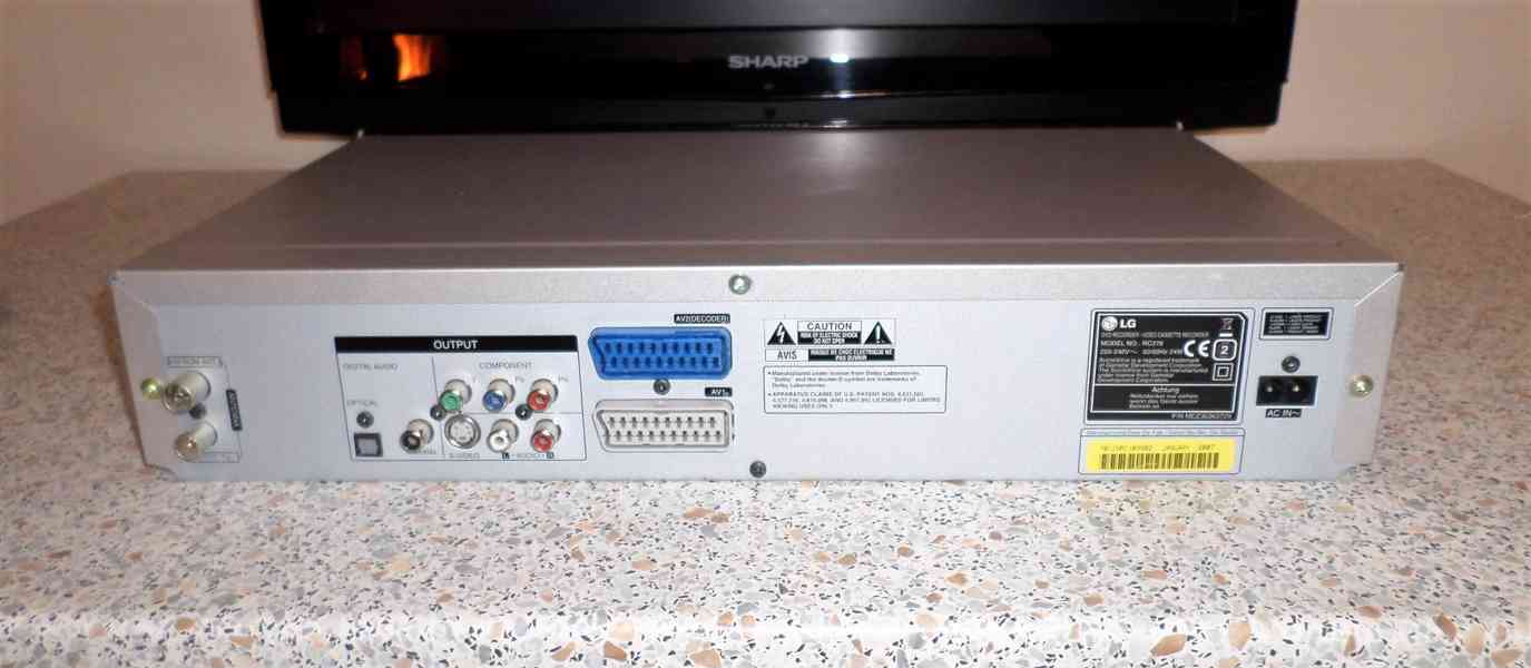 📼>📀VHS-DVD rekordér LG RC338 - foto 3