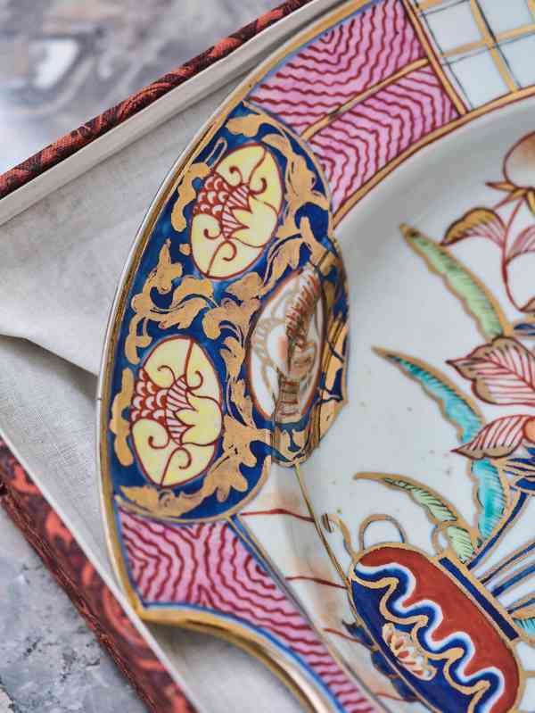 Japonský porcelánový holicí talíř Imari v dárkové krabici - foto 7