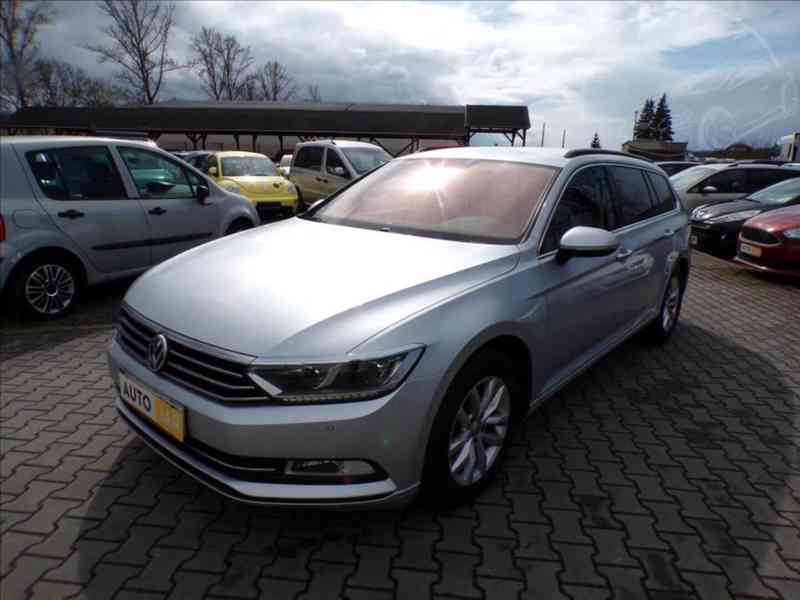 Volkswagen Passat 2,0 TDI DSG - foto 2