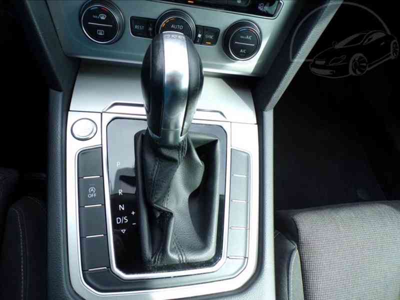 Volkswagen Passat 2,0 TDI DSG - foto 9