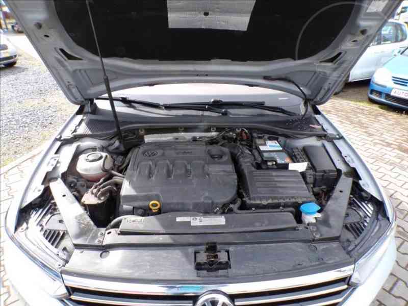 Volkswagen Passat 2,0 TDI DSG - foto 15