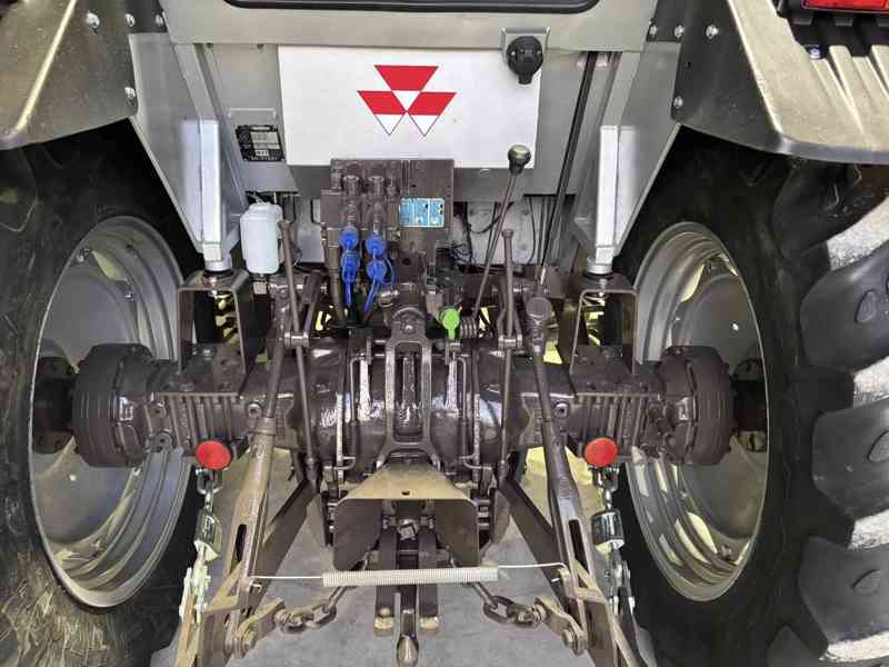 Použitý traktor Massey Ferguson 390. - foto 2