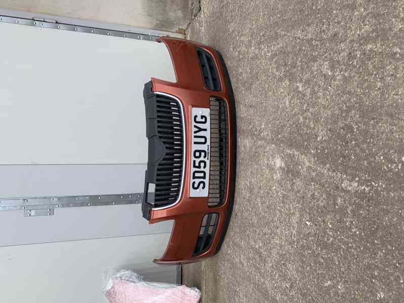 predni naraznik SKODA FABIA 2 II ROOMSTER oranzovy - foto 1