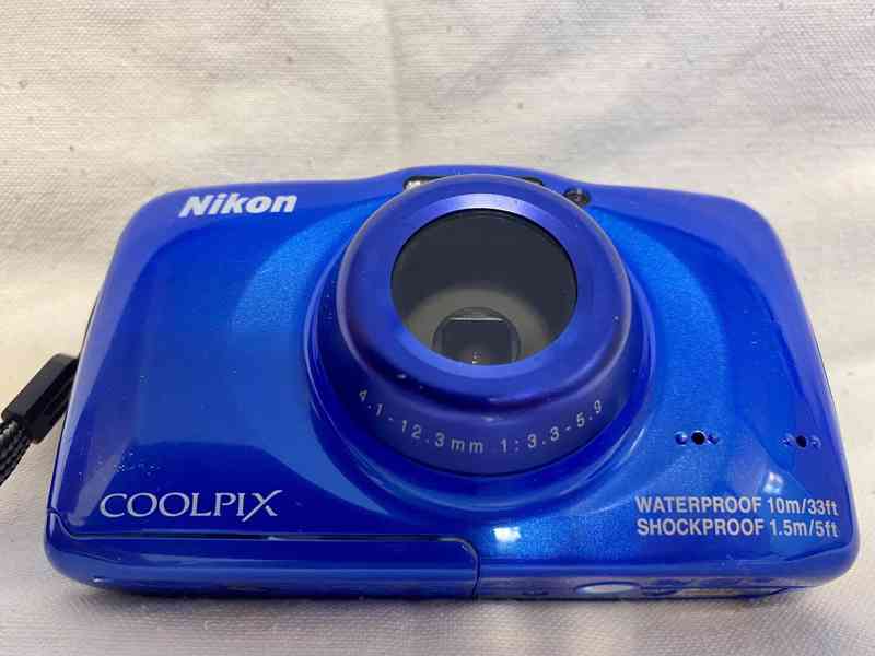 Nikon COOLPIX S32 - voděodolný, nárazuvzdorný - foto 2