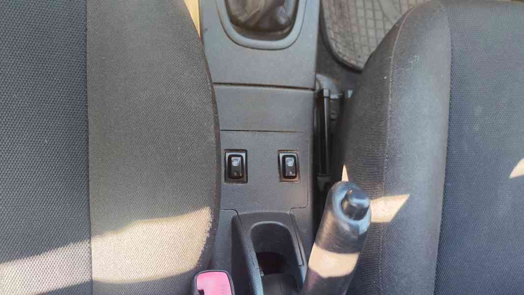 Suzuki Ignis 1,5 - foto 17