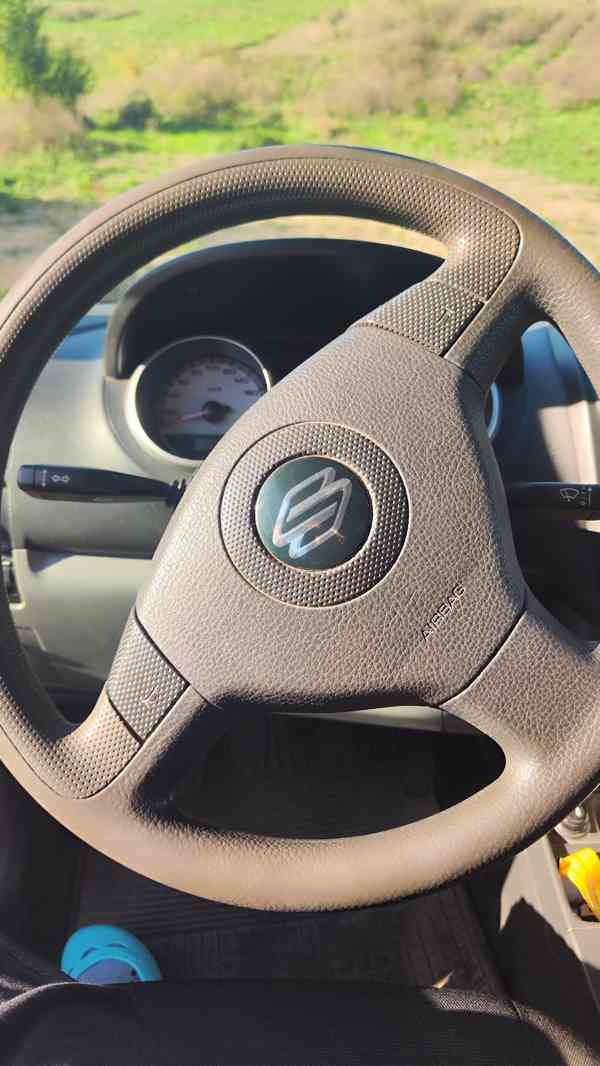 Suzuki Ignis 1,5 - foto 15