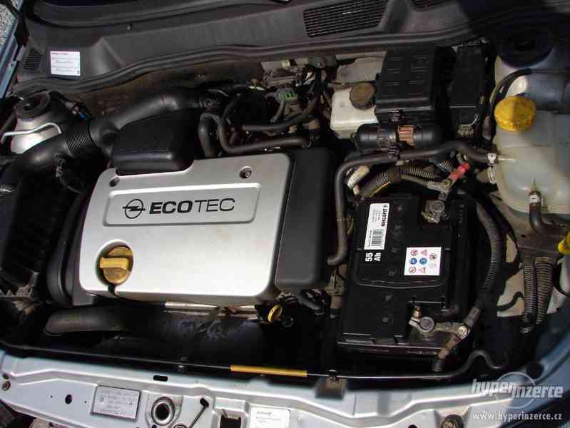 Opel Astra 1.6i Caravan r.v.1999 (KLIMA) - foto 12