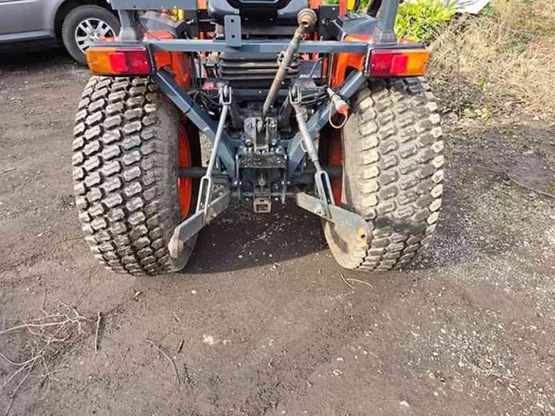 Traktor Kubota B3150 - foto 3