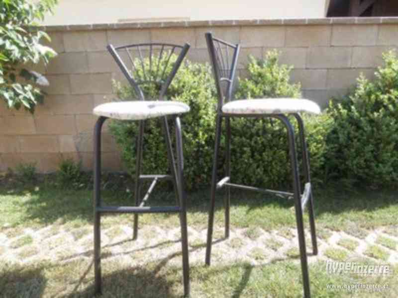 Kovové barové stoličky - foto 2