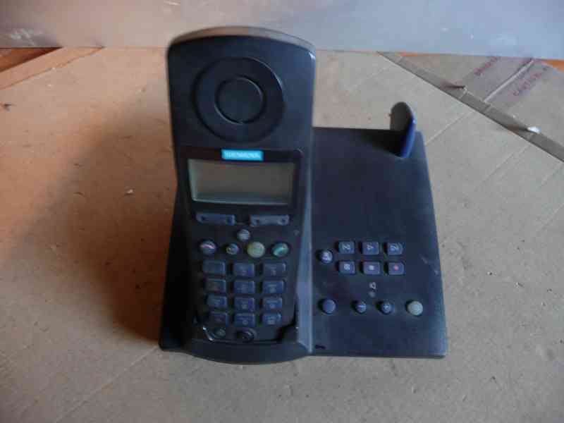 Bezdrátový telefon se záznamníkem Siemens Gigaset - foto 3