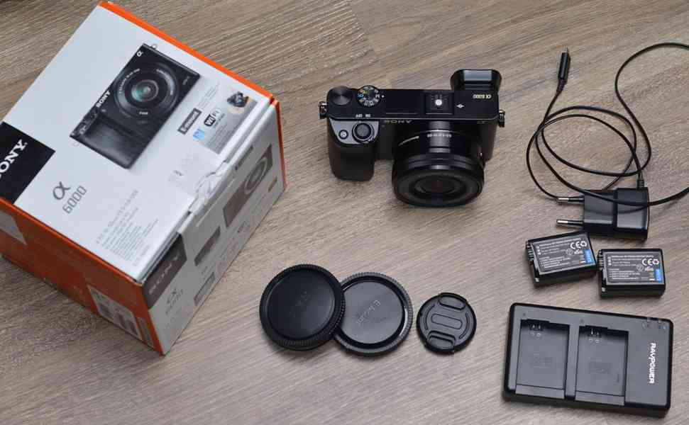 Sony A 6000+16-50mm *Full HDV*Wi-Fi/NFC*18 800 Exp