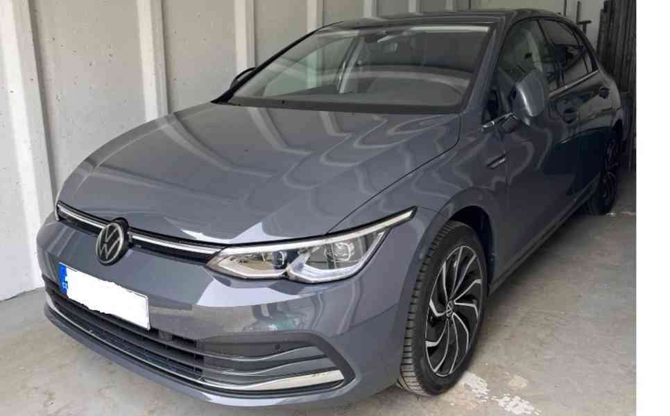 VW Golf 8 Style 1,5 eTSI 110 kW - foto 1