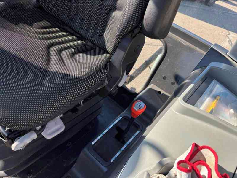 KIOTI RX7330, traktor kolový - foto 5