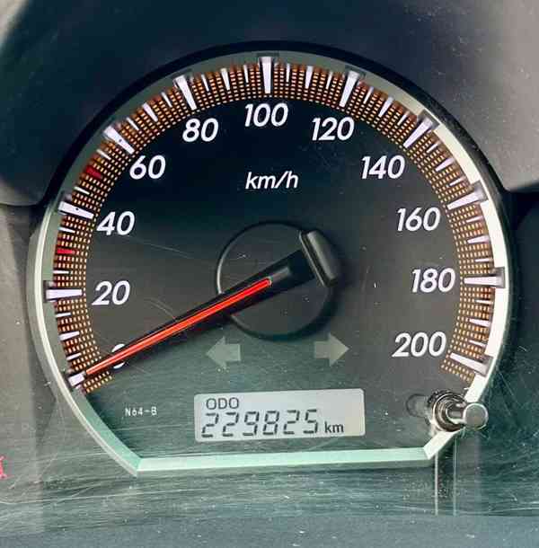 Toyota Hilux 3,0 D4-D Double Cab 4x4 AUT. 126kw - foto 10