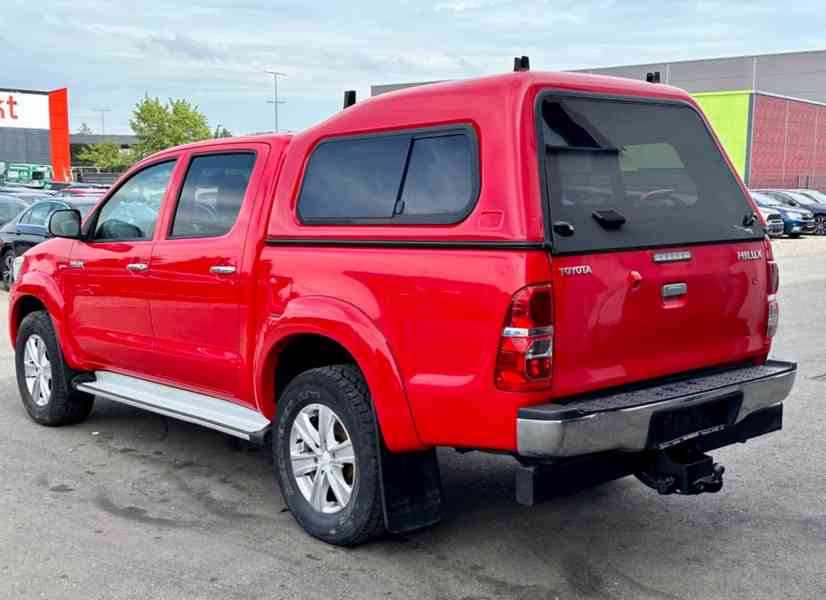 Toyota Hilux 3,0 D4-D Double Cab 4x4 AUT. 126kw - foto 8