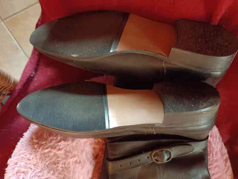 Dámské kožené kozačky  - foto 4