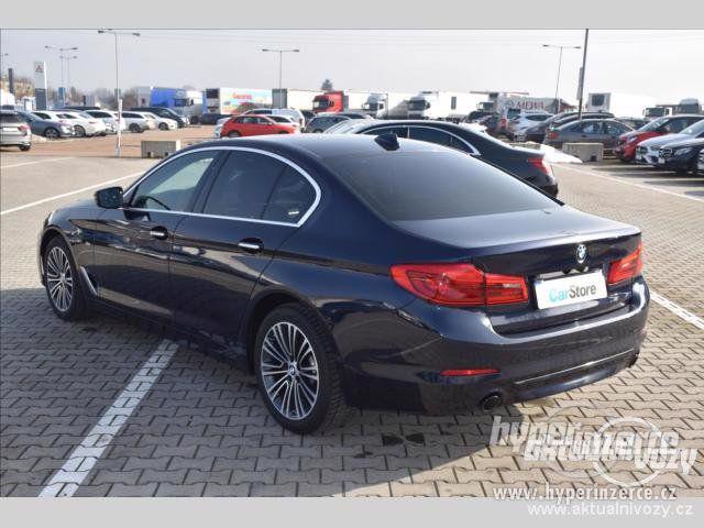 BMW Řada 5 520d xDrive Sport Line . 2.0, nafta, automat, vyrobeno 2018, navigace - foto 5