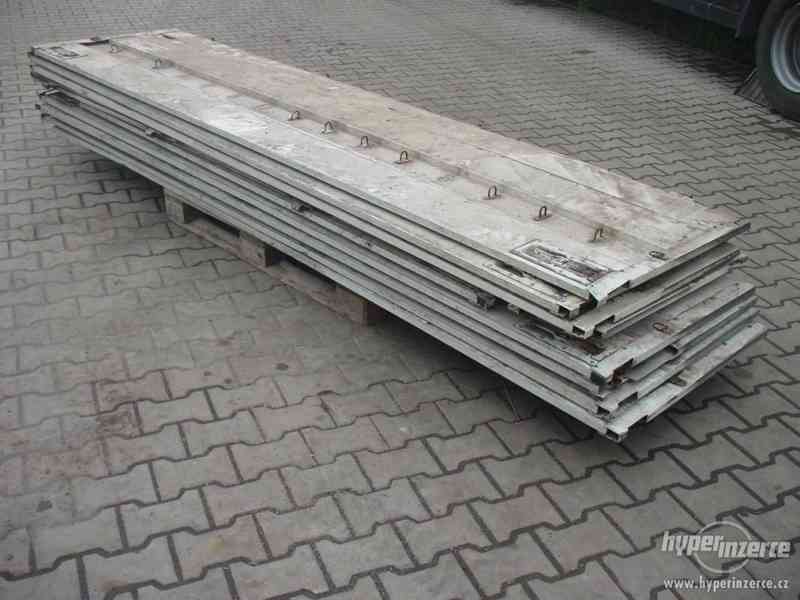 alu bočnice - foto 1