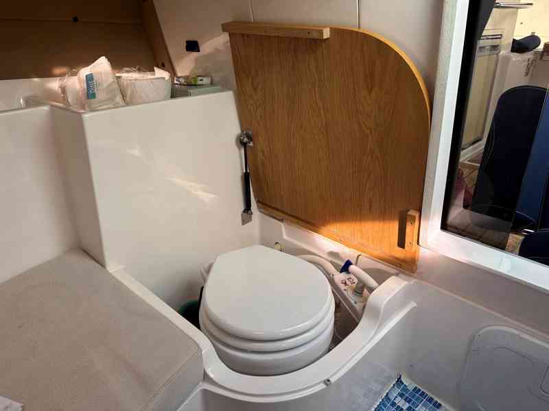 Použitá motorová loď Ocean Master 660 DC r.v.2013 + motor - foto 9