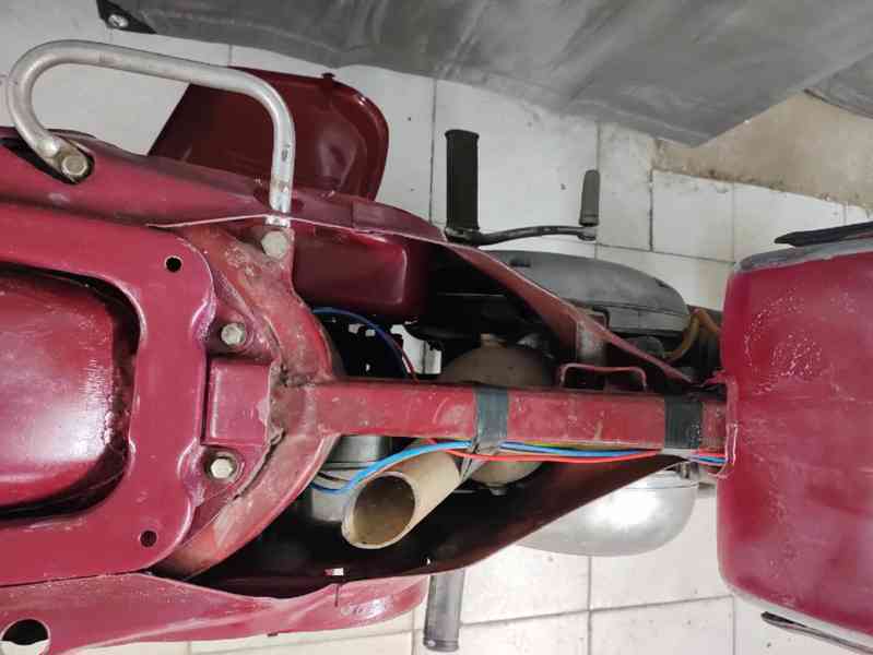 Jawa 250 592 panelka - foto 8