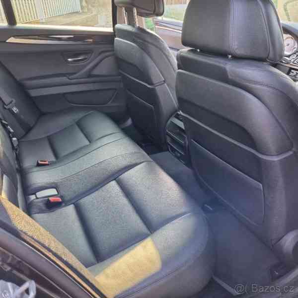 BMW Řada 5 5D31 530d xDrive Sedan	 - foto 4