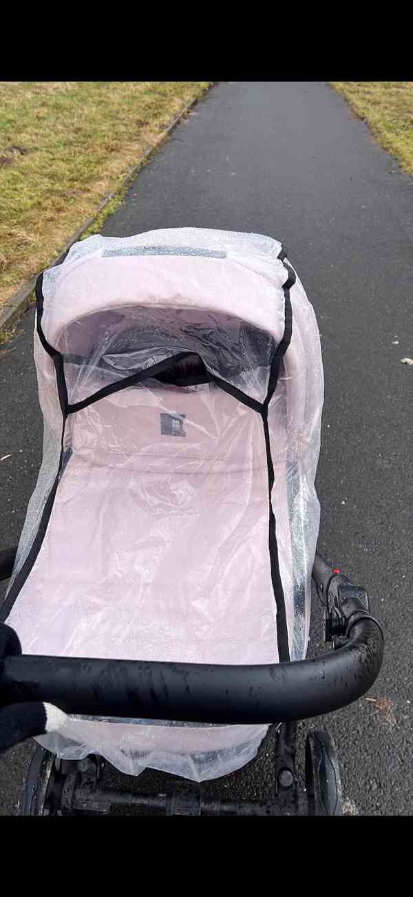 Hluboký růžový kočárek Dada Paradiso - foto 6