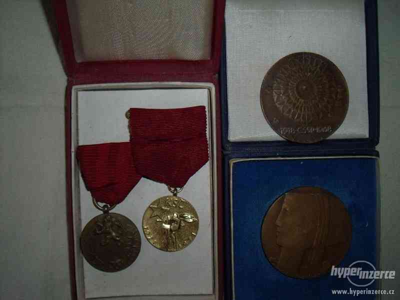 zbírka odznaku,medailí - foto 14