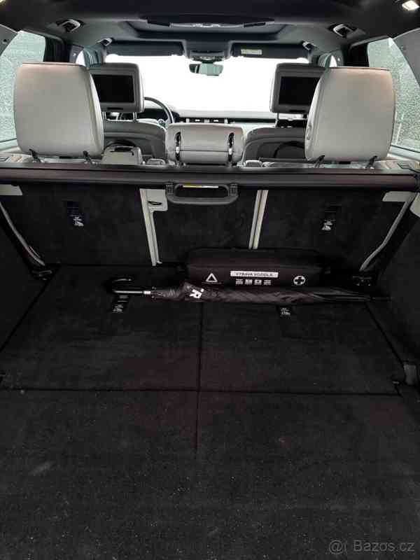 Land Rover Discovery 3,0   HSE LUXURY, 190k rok výroby 20 - foto 21