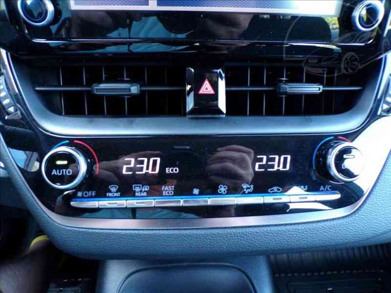 Toyota Corolla 1,8 i TS Hybrid,Active AT-1.MAJITEL - foto 8