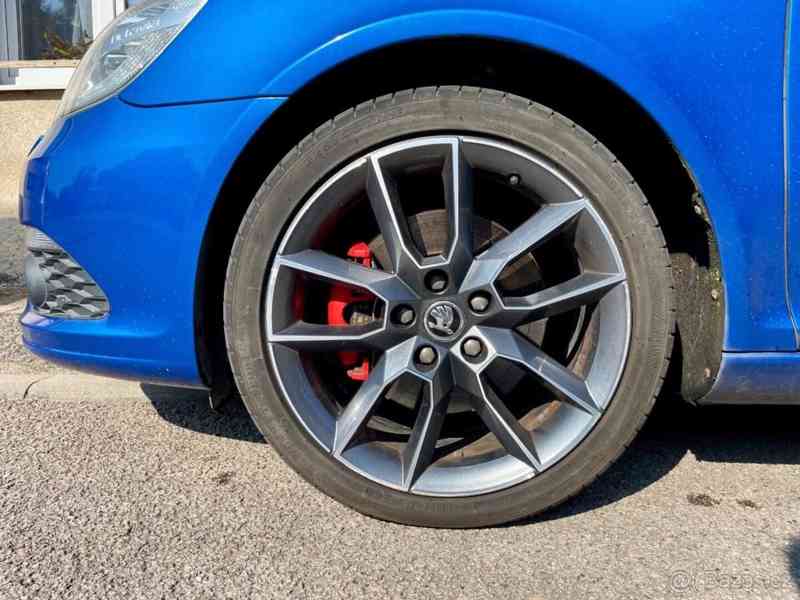 Škoda Octavia 2,0   2 RS TDi 125kw - foto 8