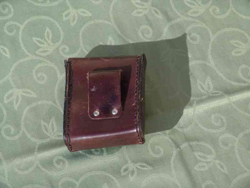 Kožená taštička na opasek, rozměry 12x9x3 cm  - foto 2