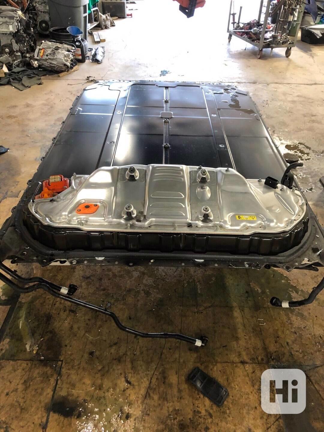 BATERIE TESLA Z TESLA MODEL 3 2018 - foto 1