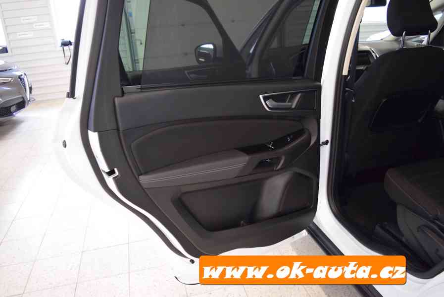 Ford Galaxy 2.0 TDCI TITANIUM LED 140 kW 7 MÍST 2021-DPH - foto 17