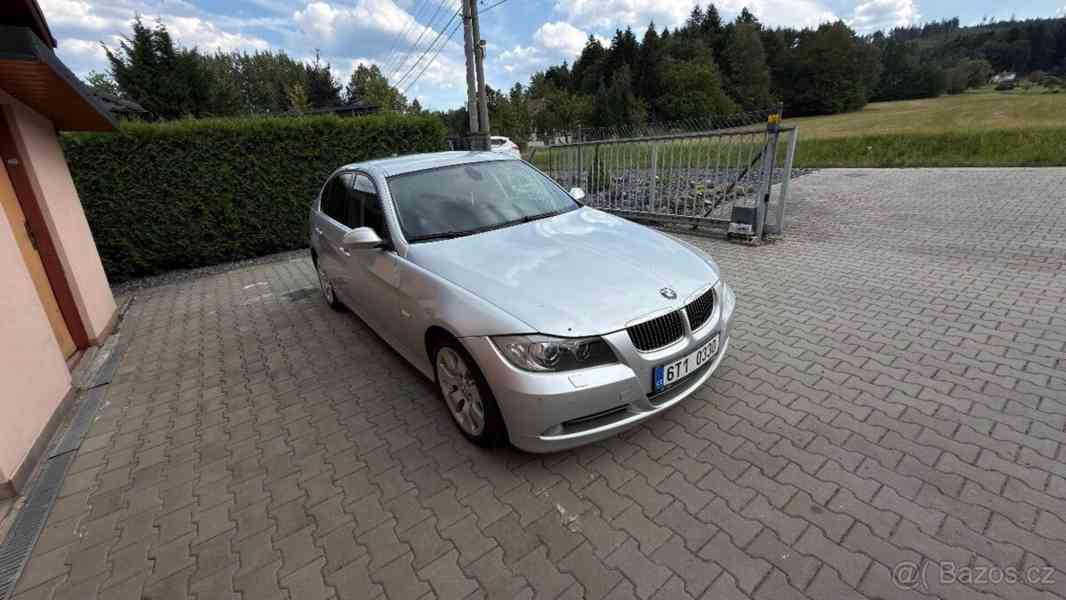 BMW Řada 3 3,0   e90 330xD - foto 7