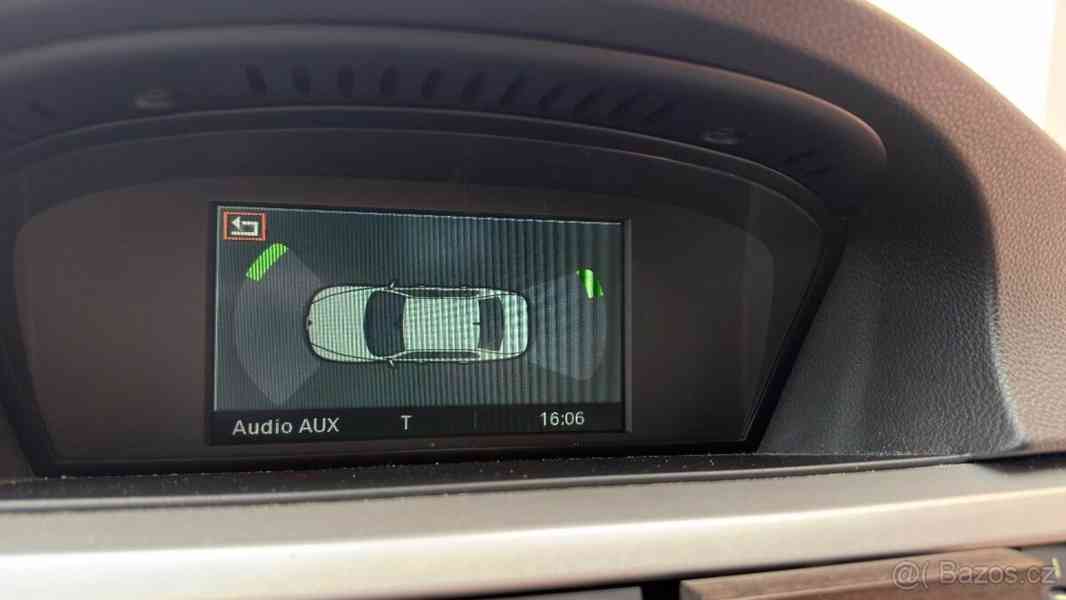 BMW Řada 3 3,0   e90 330xD - foto 16