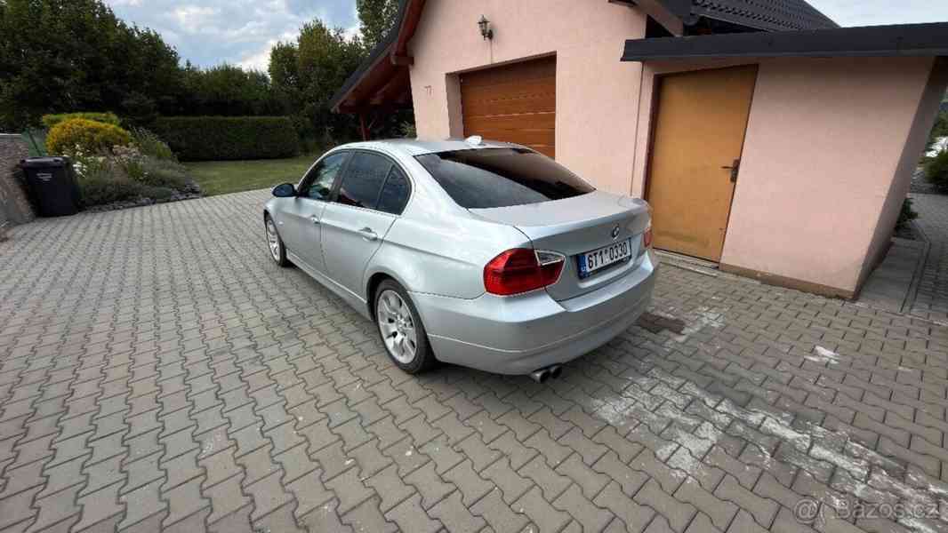 BMW Řada 3 3,0   e90 330xD - foto 4