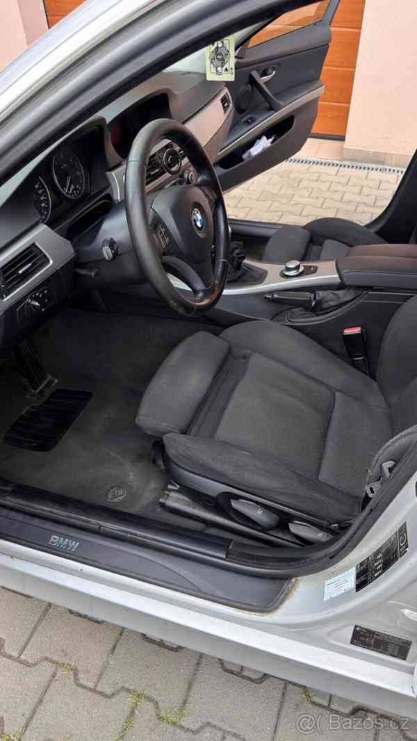 BMW Řada 3 3,0   e90 330xD - foto 12