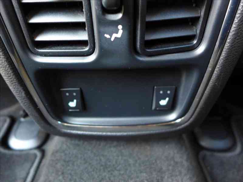 Jeep Grand Cherokee 3,0 D 4X4 - LIMITED - foto 9