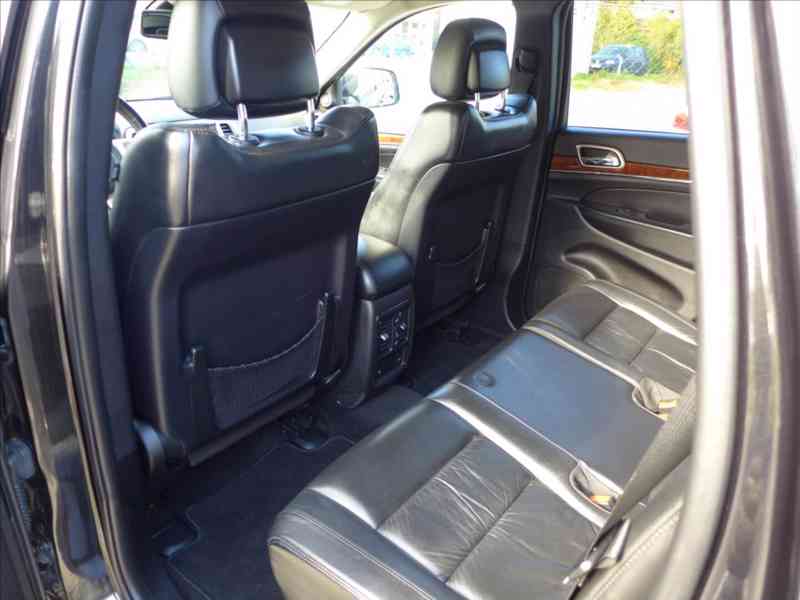 Jeep Grand Cherokee 3,0 D 4X4 - LIMITED - foto 6