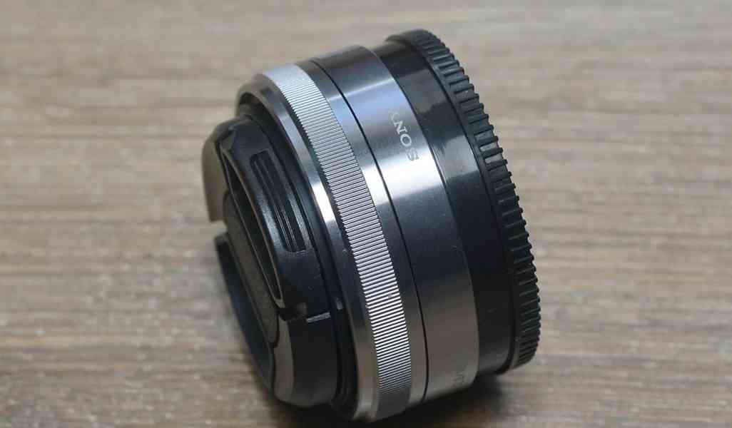 Sony E 16mm f/2,8 APS-C Pevný, širokoúhlý, E mount - foto 6