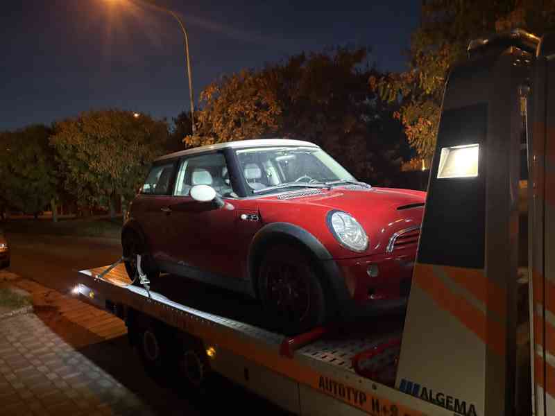 NEJLEVNĚJŠÍ eSko! Mini Cooper S - 120kW -  k opravě motoru - foto 1