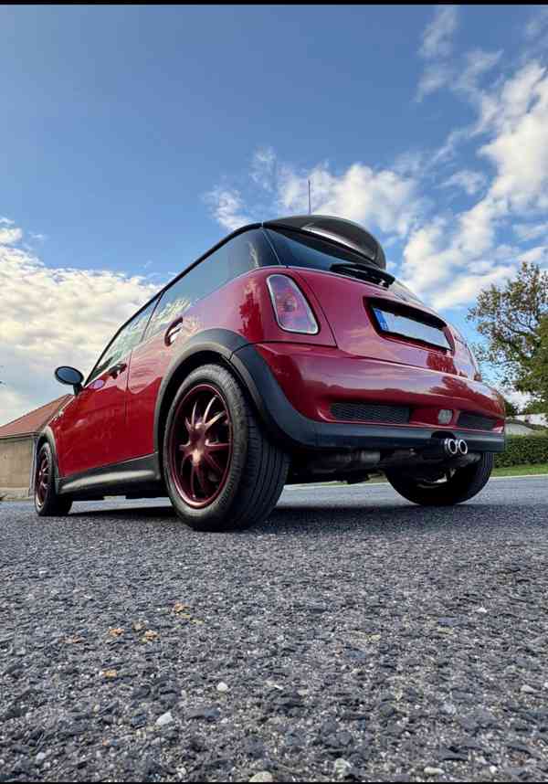 NEJLEVNĚJŠÍ eSko! Mini Cooper S - 120kW -  k opravě motoru - foto 3