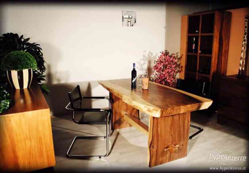 Masivní stůl z mungurového dřeva - foto 1
