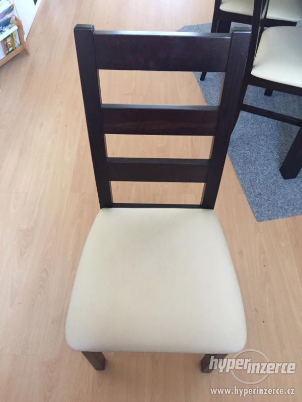Rozkládací jídelní stůl + 6 židlí - foto 4